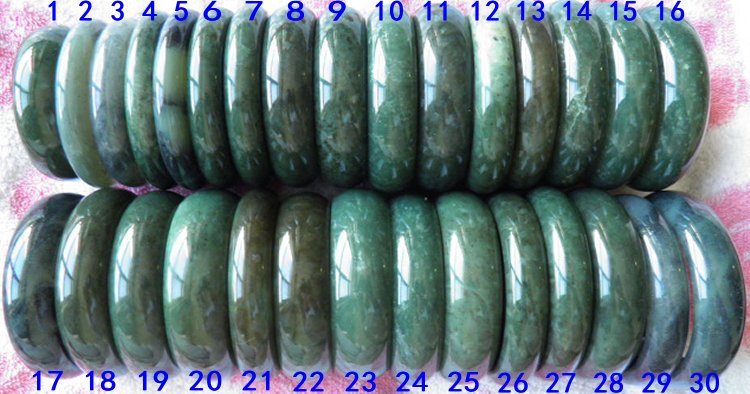 413组和田玉手镯颜色宽度对比图