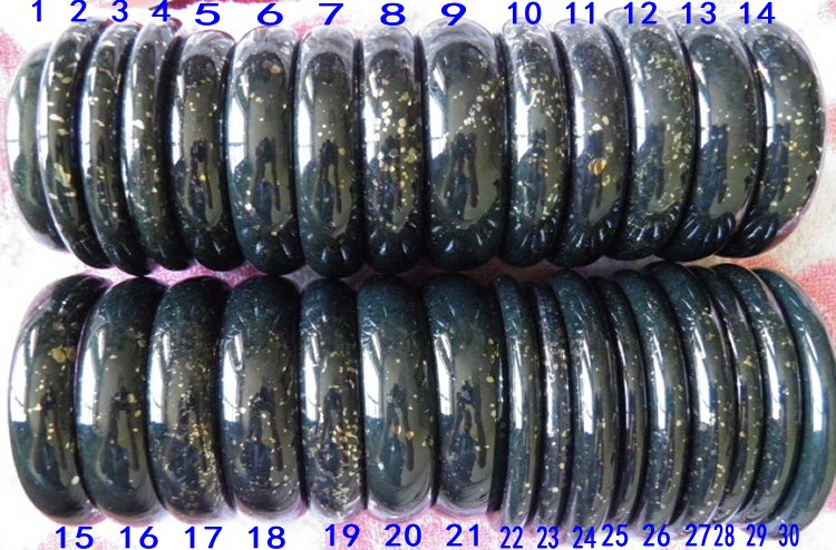 413组和田玉手镯颜色宽度对比图