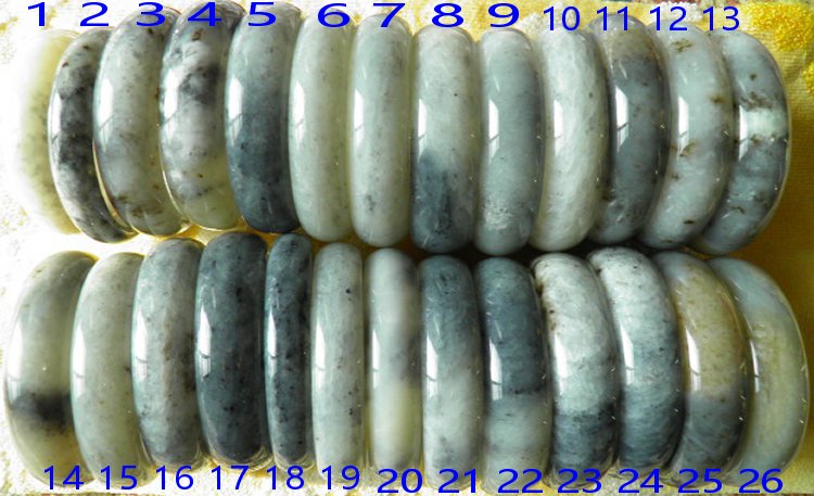 413组和田玉手镯颜色宽度对比图