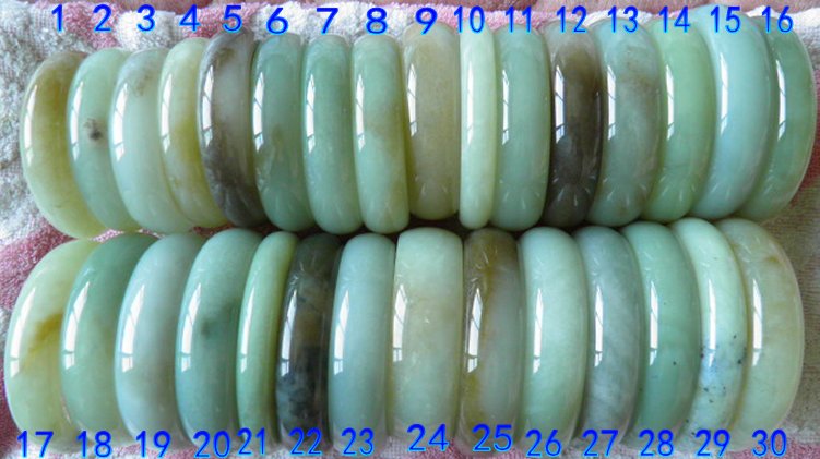 413组和田玉手镯颜色宽度对比图